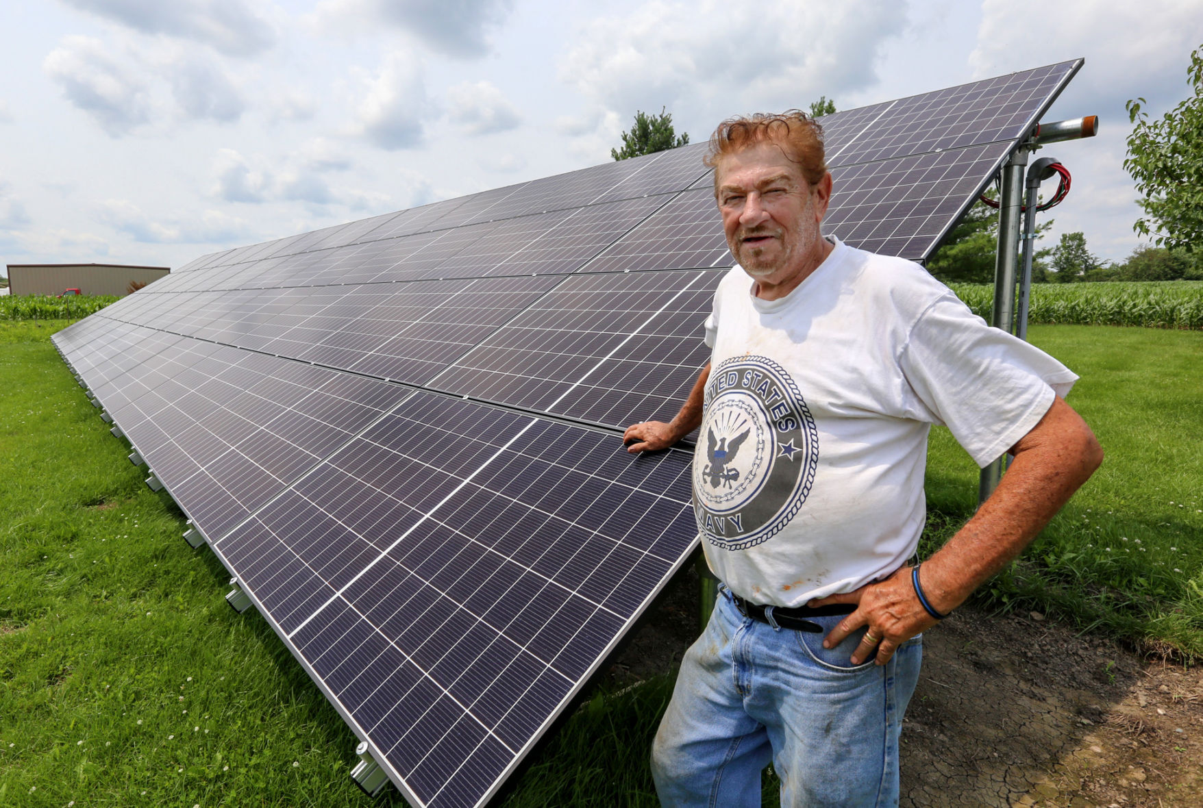 Gene Guernsey With his new Solar Panels